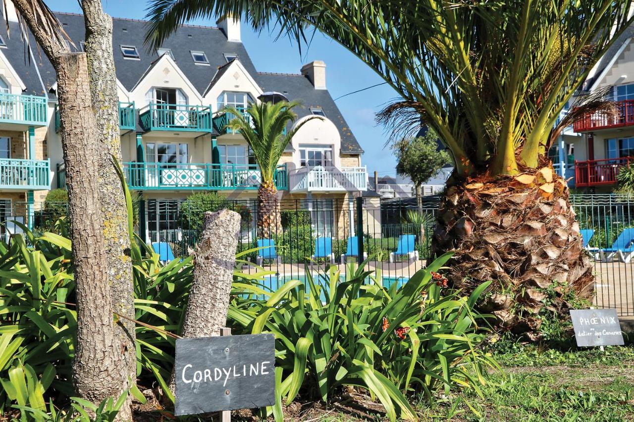 Localise Au Guilvinec: Seaside Retreat with Pool and Garden Views Apartment Exterior photo