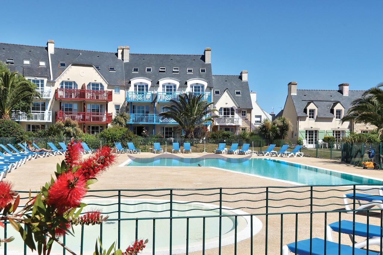 Localise Au Guilvinec: Seaside Retreat with Pool and Garden Views Apartment Exterior photo