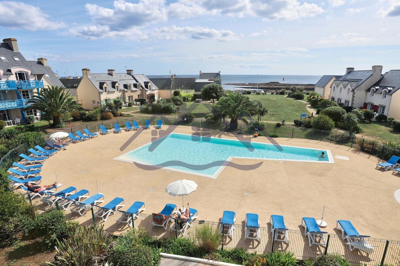 Localise Au Guilvinec: Seaside Retreat with Pool and Garden Views Apartment Exterior photo