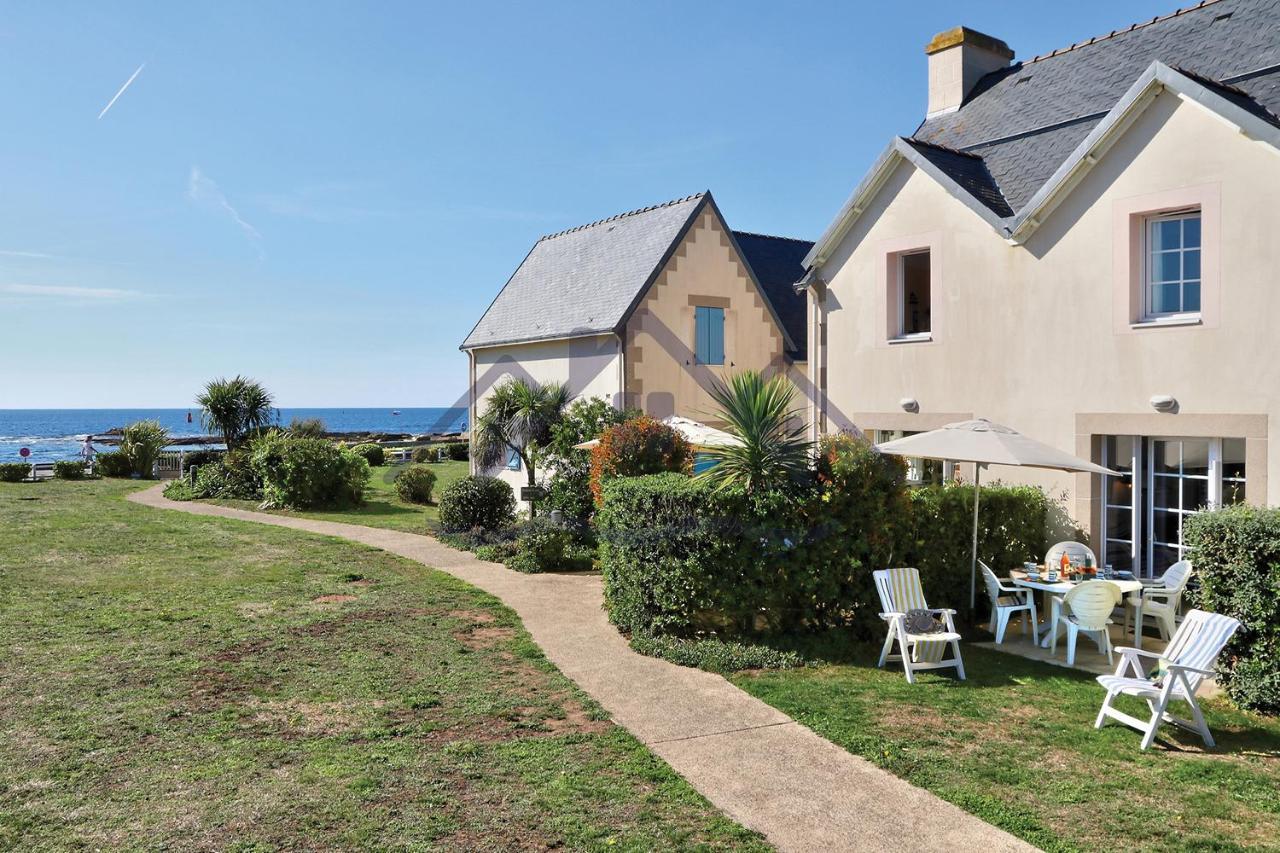 Localise Au Guilvinec: Seaside Retreat with Pool and Garden Views Apartment Exterior photo