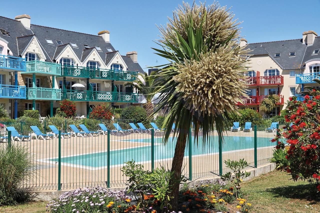 Localise Au Guilvinec: Seaside Retreat with Pool and Garden Views Apartment Exterior photo