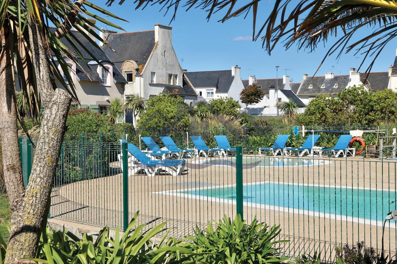 Localise Au Guilvinec: Seaside Retreat with Pool and Garden Views Apartment Exterior photo